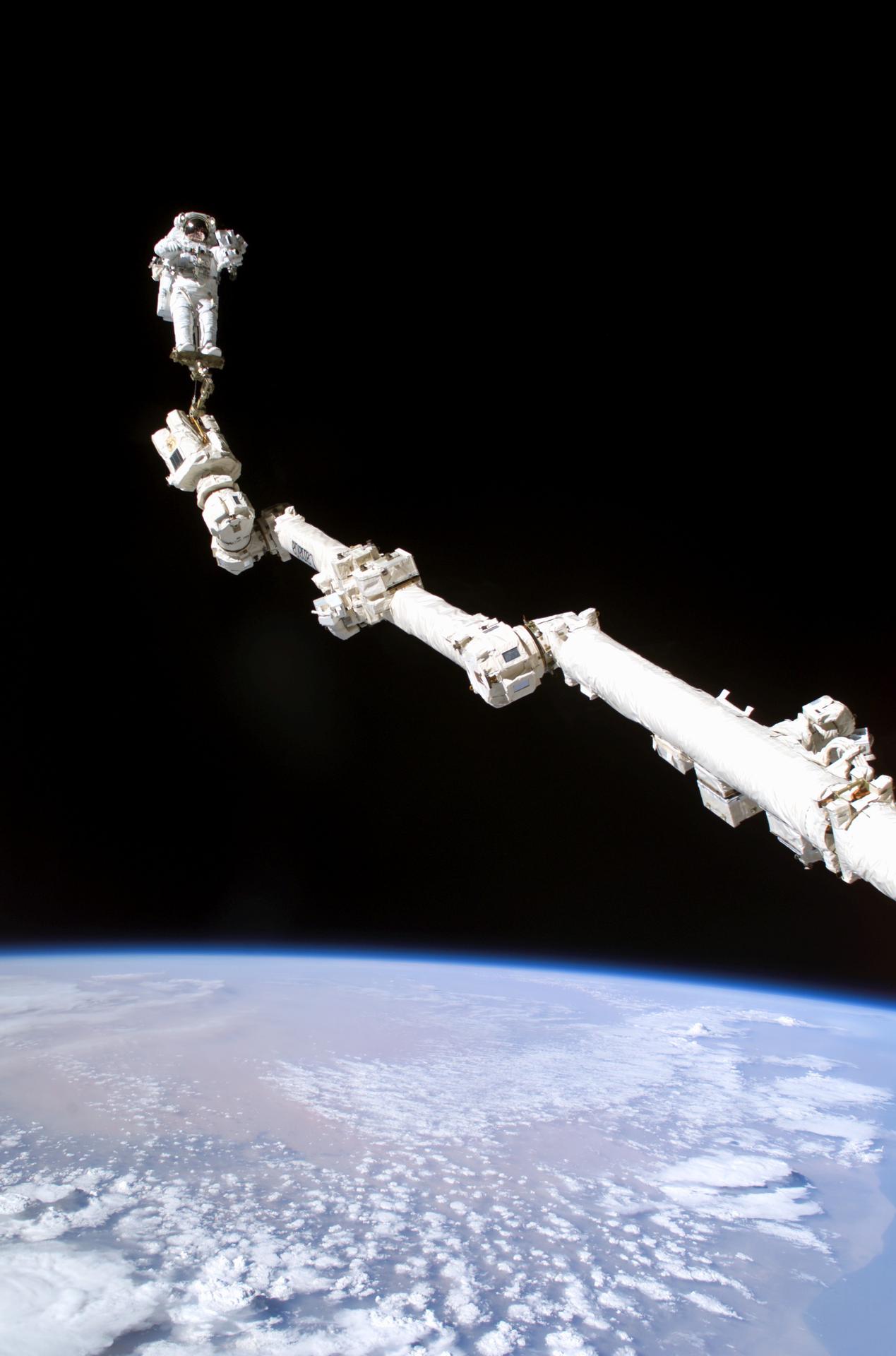 Robot Arm Ensures Astronaut Safety