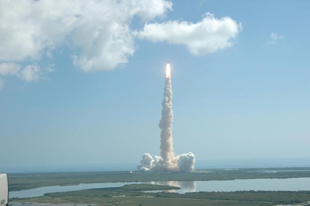 NASA image: KSC-05pd-1728