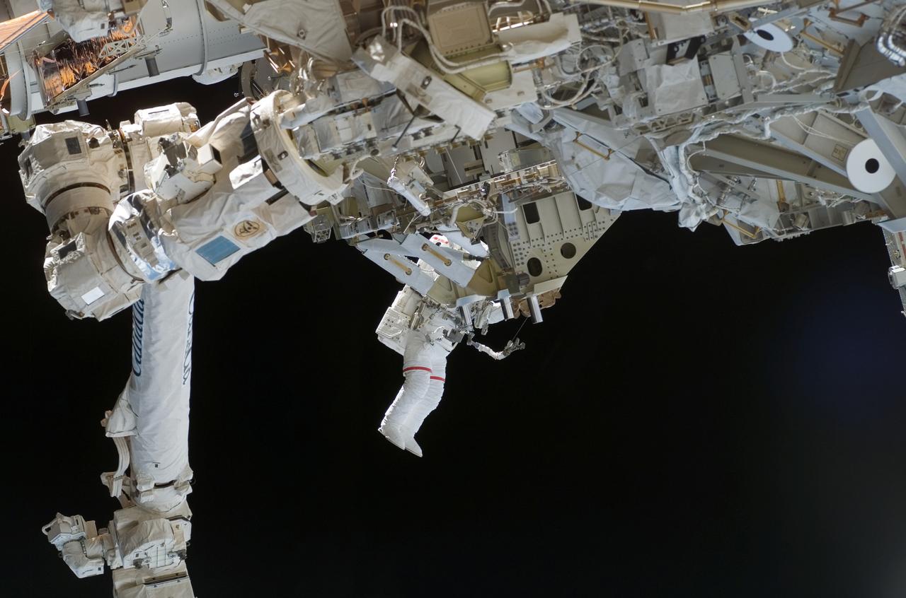 As the construction continued on the International Space Station (ISS), STS-118 Astronaut Rick Mastracchio and Canada Space Agency's Dave Williams (out of frame), participated in the first session of Extra Vehicular Activity (EVA) for the mission. During the 6 hour, 17 minute space walk, the two attached the Starboard 5 (S5) segment of truss, retracted the forward heat rejecting radiator from the Port 6 (P6) truss, and performed several get ahead tasks. 