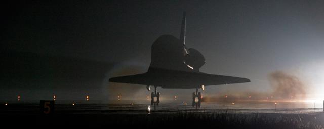 Space shuttle Endeavour lands at the Kennedy Space Center, Shuttle Landing Facility, Cape Canaveral, Florida, USA, 26 March 2008. Endeavour completed a sixteen day mission to the International Space Station where it delivered the latest KIBO Experiment Module and the Canadian Robot DEXTRE.   The mission STS-123 also had five space walks associated with the mission.Endeavour landed on  the second landing possibility.