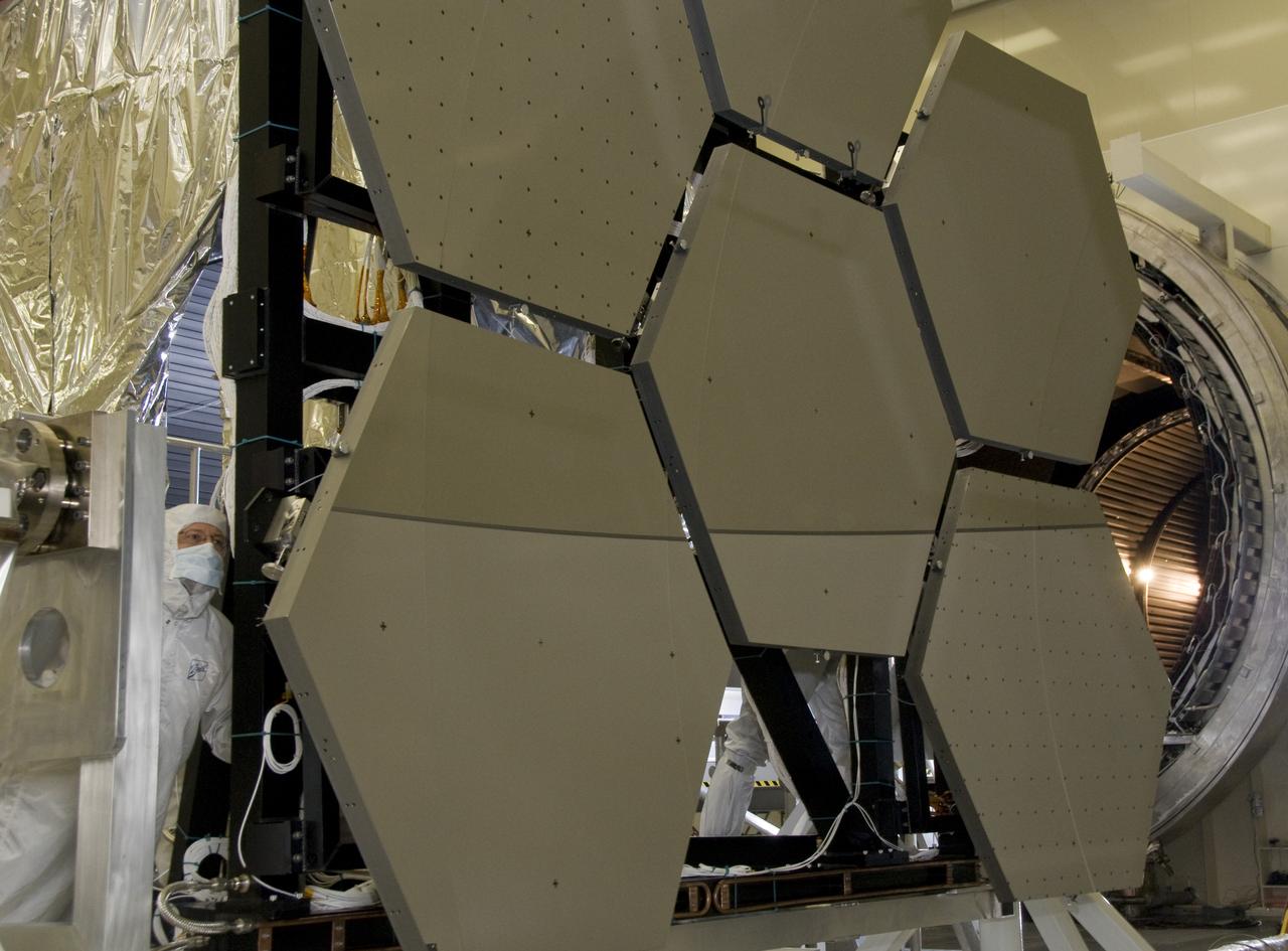 SIX OF THE EIGHTEEN JAMES WEBB SPACE TELESCOPE MIRROR SEGMENTS ARE BEING PREPPED TO MOVE INTO THE X-RAY AND CRYOGENIC FACILITY FOR TESTING.