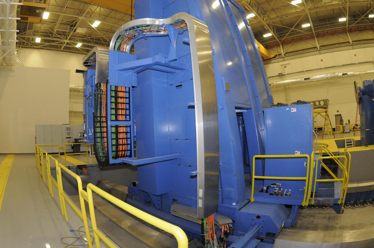 ARES 7 AXIS MILLING EQUIPMENT AND FACILITIES.