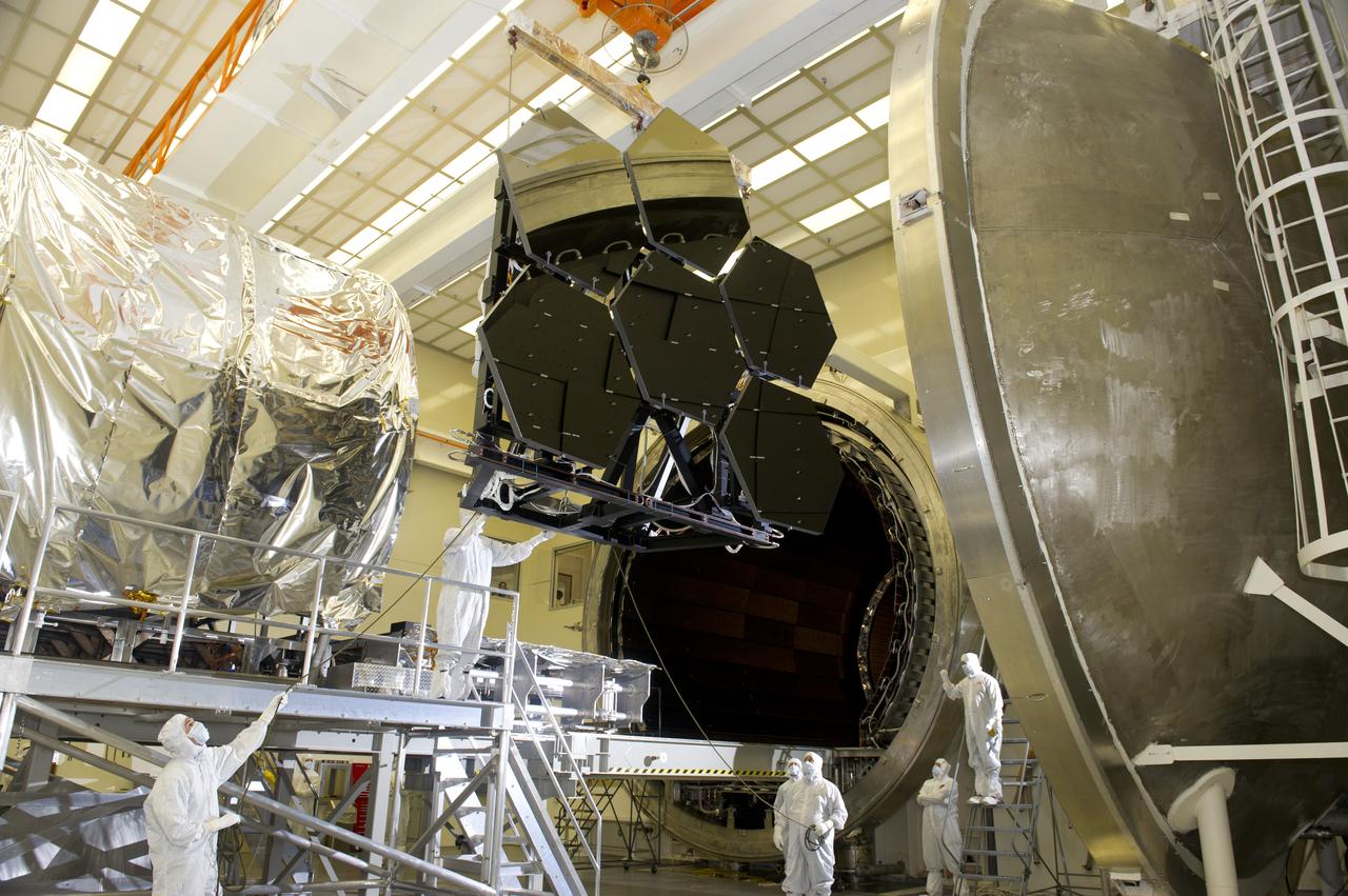 JAMES WEBB SPACE TELESCOPE CRYOGENIC TEST #4 SIX MIRROR DE-INTEGRATION, JULY 13, 2010, MSFC X-RAY & CRYOGENIC FACILITY