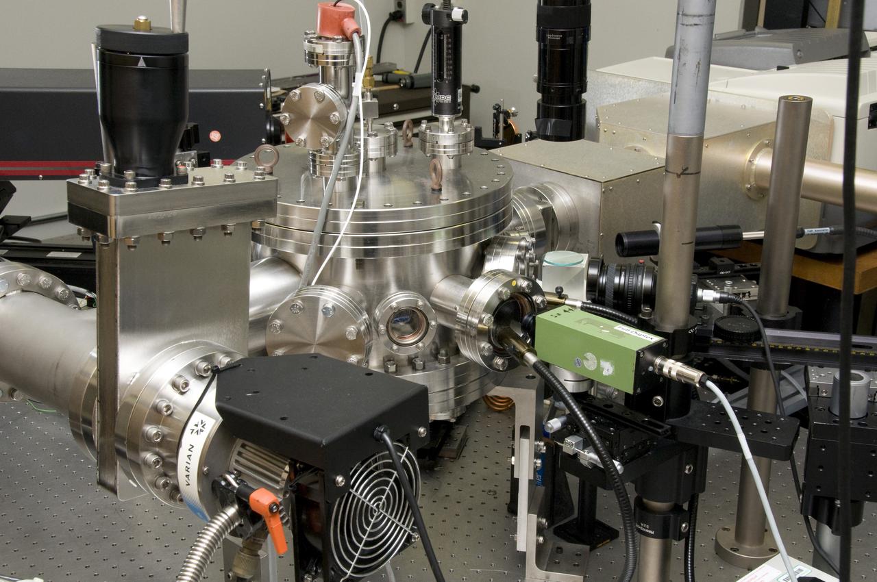 HIGH TEMPERATURE EMISSOMETER SYSTEM (HITEMS) CHAMBER