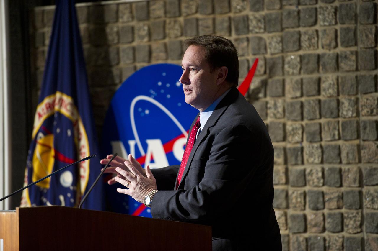 MARSHALL SPACE FLIGHT CENTER DIRECTOR ROBERT LIGHTFOOT ADDRESSES TEAM MEMBERS FEB. 14, FOLLOWING THE ROLLOUT OF NASA’S PROPOSED FISCAL YEAR 2012 BUDGET. LIGHTFOOT TOLD MEMBERS OF THE HUNTSVILLE-AREA AT A SUBSEQUENT PRESS CONFERENCE THAT THE PROPOSAL “HITS ON OUR CAPABILITIES, ON WHAT WE DO WELL AT MARSHALL. THIS IS GOOD NEWS FOR US.” HE HELD AN ALL-HANDS MEETING FEB. 15 TO DISCUSS WHAT THE BUDGET MEANS FOR MARSHALL AND TO ANSWER QUESTIONS FROM THE WORKFORCE.