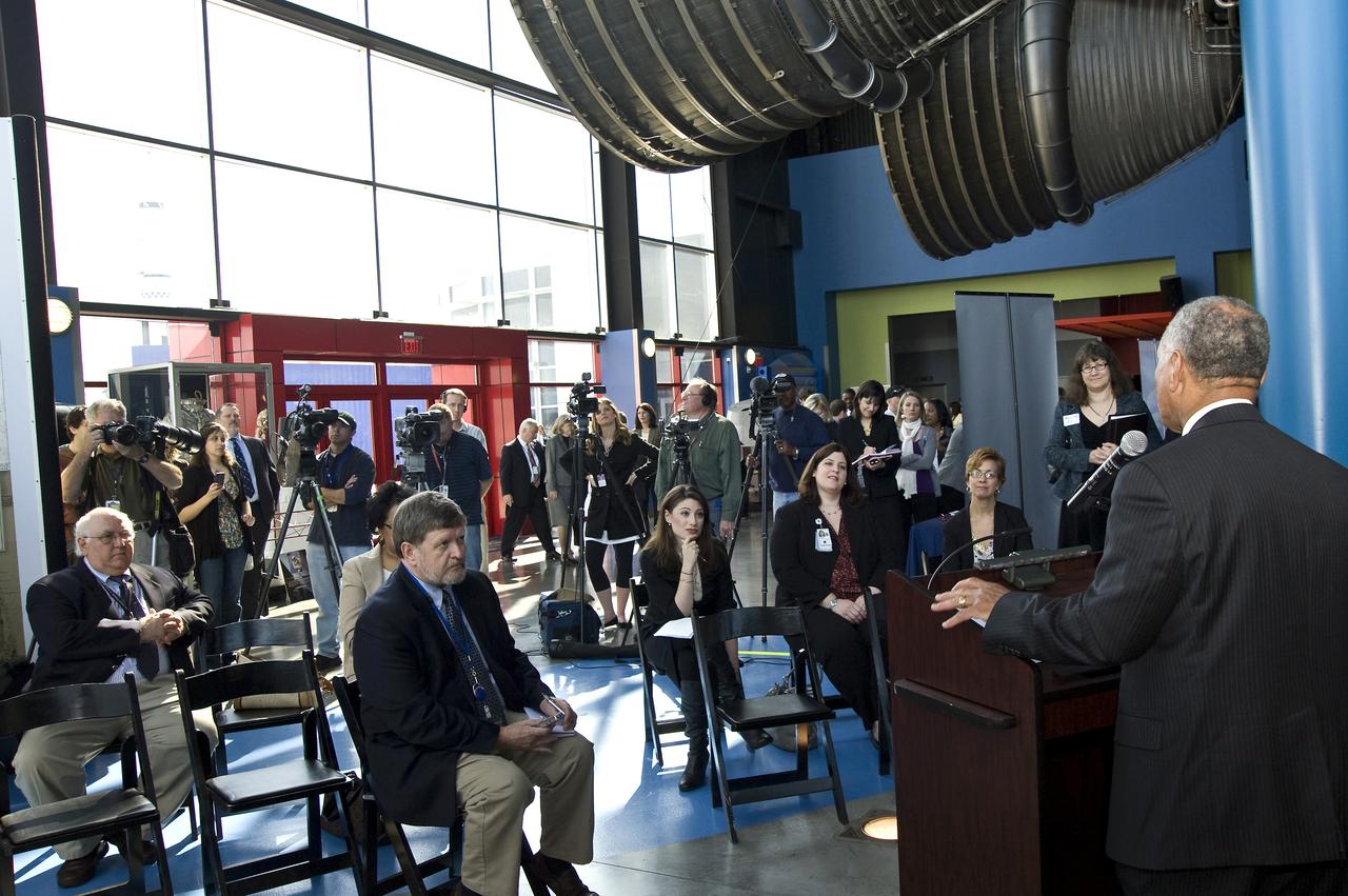 CHARLES BOLDEN NASA ADMINISTRATOR SPEAKING AT THE MEDIA EVENT FOLLOWING THE MARSHALL SMALL BUSINESS ALLIANCE HELD AT THE DAVIDSON CENTER, HUNTSVILLE, ALABAMA