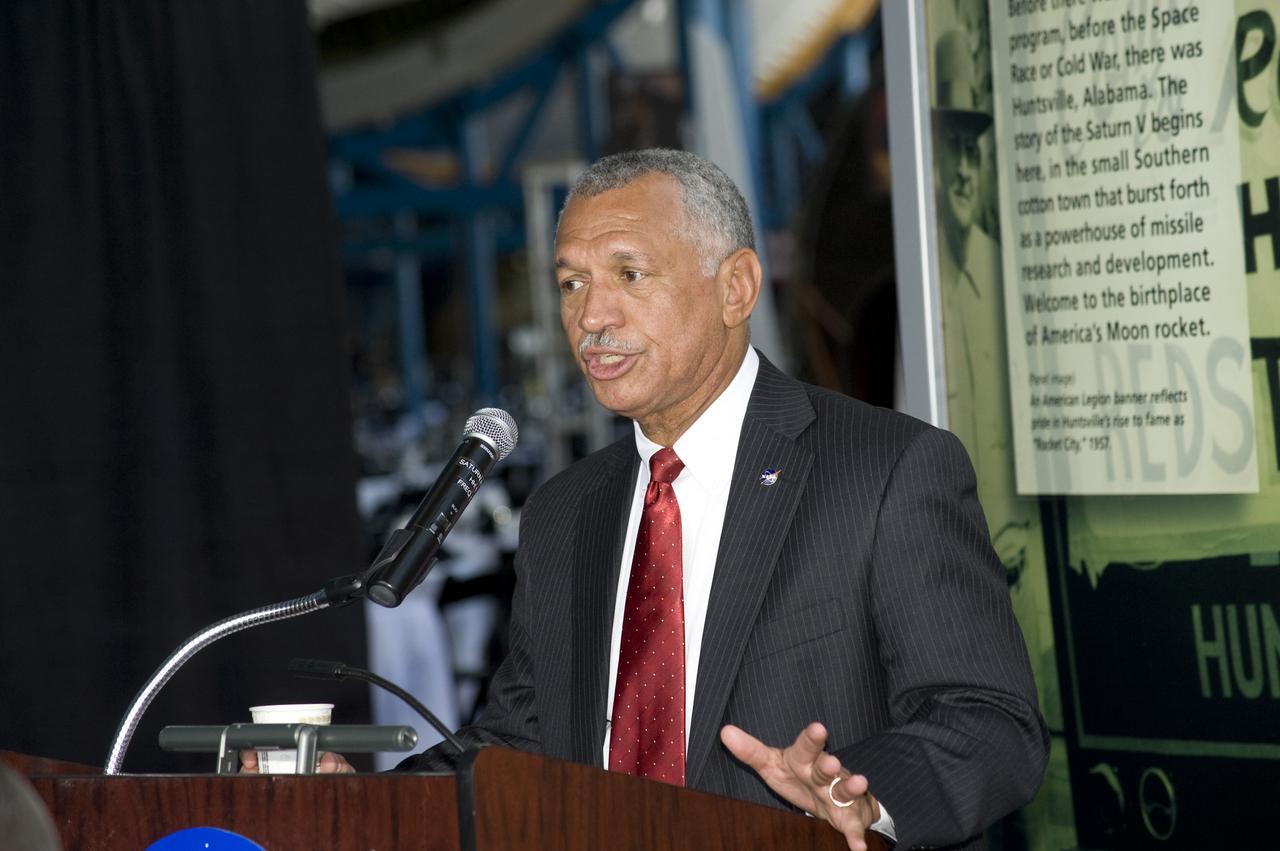 CHARLES BOLDEN NASA ADMINISTRATOR SPEAKING AT THE MEDIA EVENT FOLLOWING THE MARSHALL SMALL BUSINESS ALLIANCE HELD AT THE DAVIDSON CENTER, HUNTSVILLE, ALABAMA