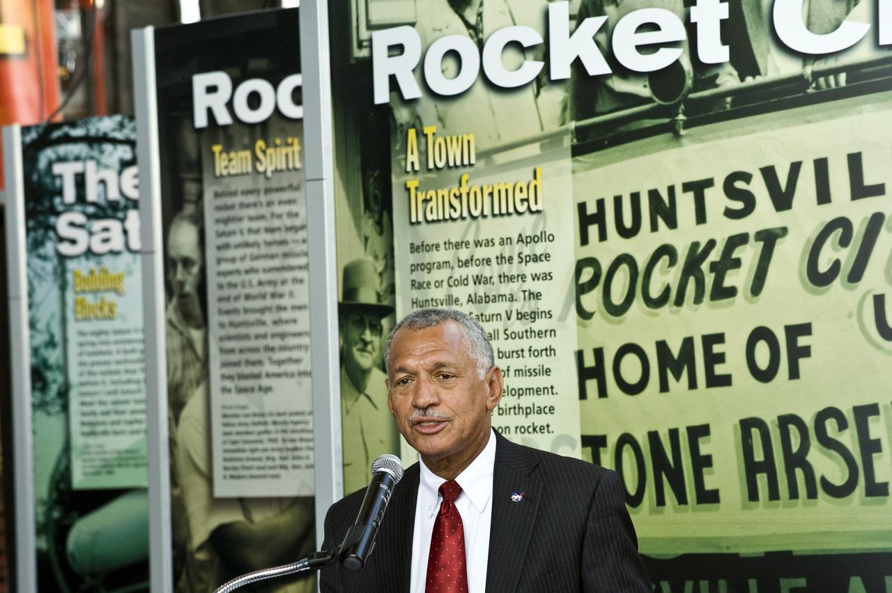 CHARLES BOLDEN NASA ADMINISTRATOR SPEAKING AT THE MEDIA EVENT FOLLOWING THE MARSHALL SMALL BUSINESS ALLIANCE HELD AT THE DAVIDSON CENTER, HUNTSVILLE, ALABAMA