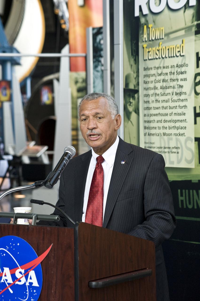 CHARLES BOLDEN NASA ADMINISTRATOR SPEAKING AT THE MEDIA EVENT FOLLOWING THE MARSHALL SMALL BUSINESS ALLIANCE HELD AT THE DAVIDSON CENTER, HUNTSVILLE, ALABAMA