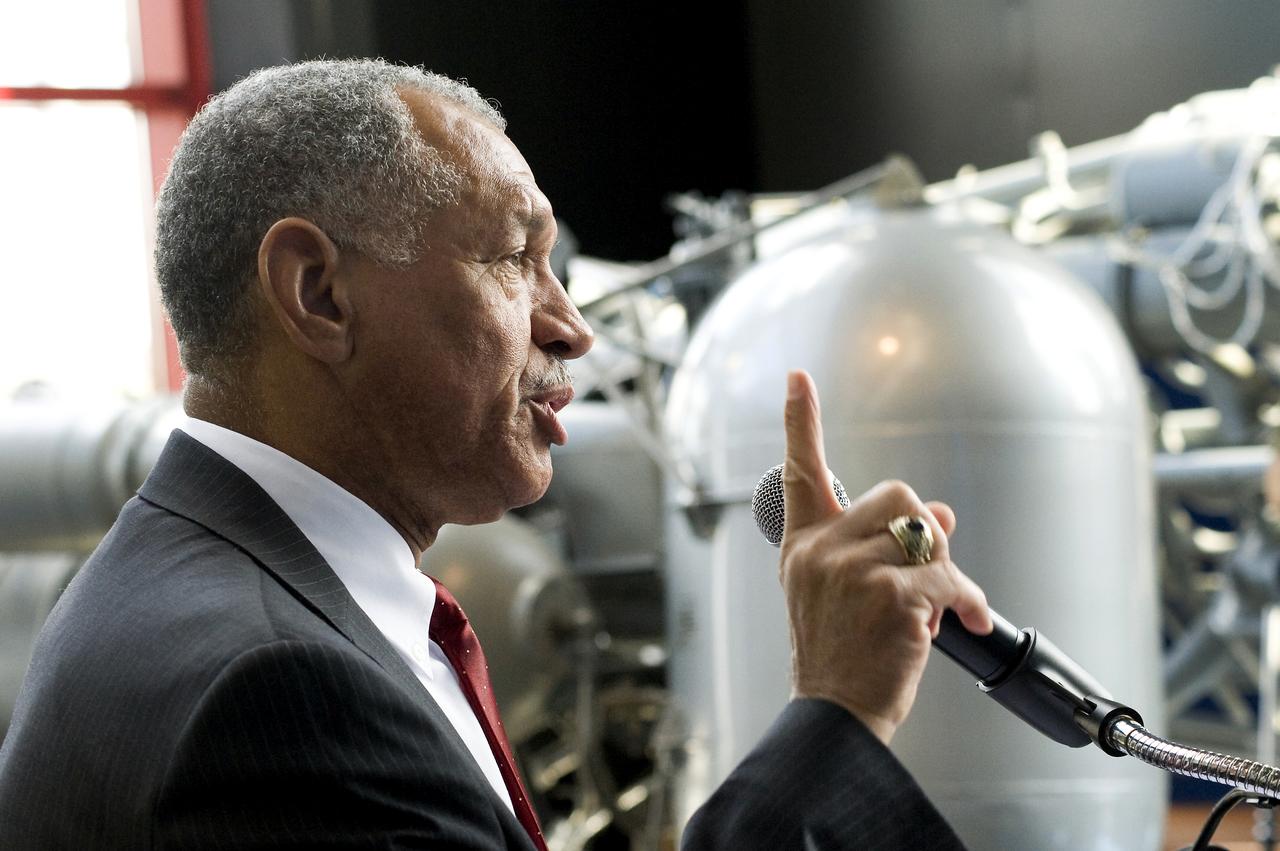 CHARLES BOLDEN NASA ADMINISTRATOR SPEAKING AT THE MEDIA EVENT FOLLOWING THE MARSHALL SMALL BUSINESS ALLIANCE HELD AT THE DAVIDSON CENTER, HUNTSVILLE, ALABAMA