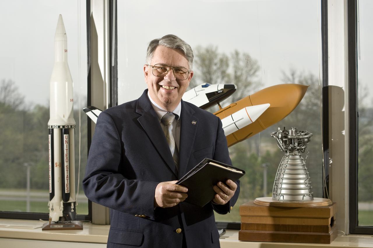 JAMES W. OWEN, SHUTTLE PROPULSION OFFICE, CHIEF ENGINEER, MSFC.