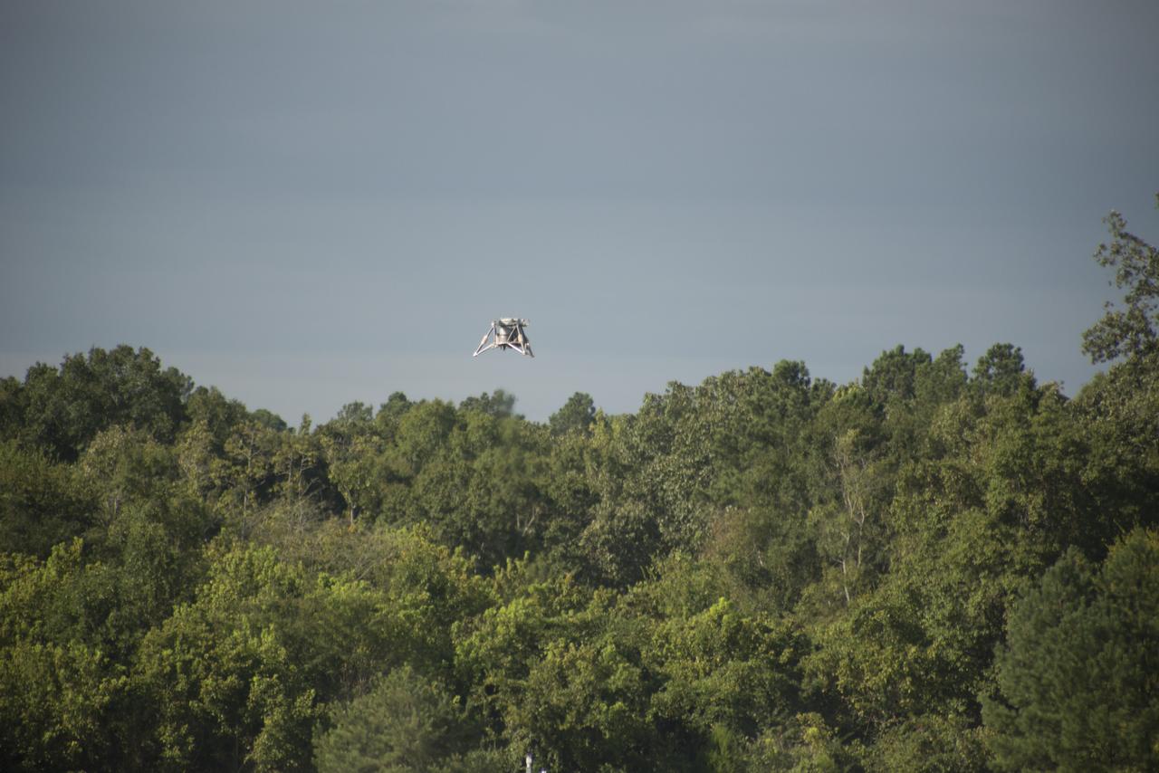 TEST FLIGHT OF MSFC'S "MIGHTY EAGLE" ROBOTIC LANDER IN THE WEST TEST AREA. AUGUST 28, 2012