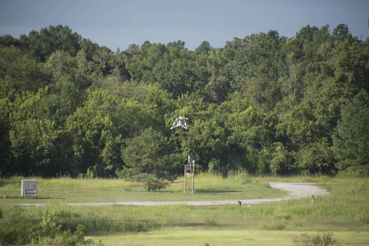 TEST FLIGHT OF MSFC'S "MIGHTY EAGLE" ROBOTIC LANDER IN THE WEST TEST AREA. AUGUST 28, 2012