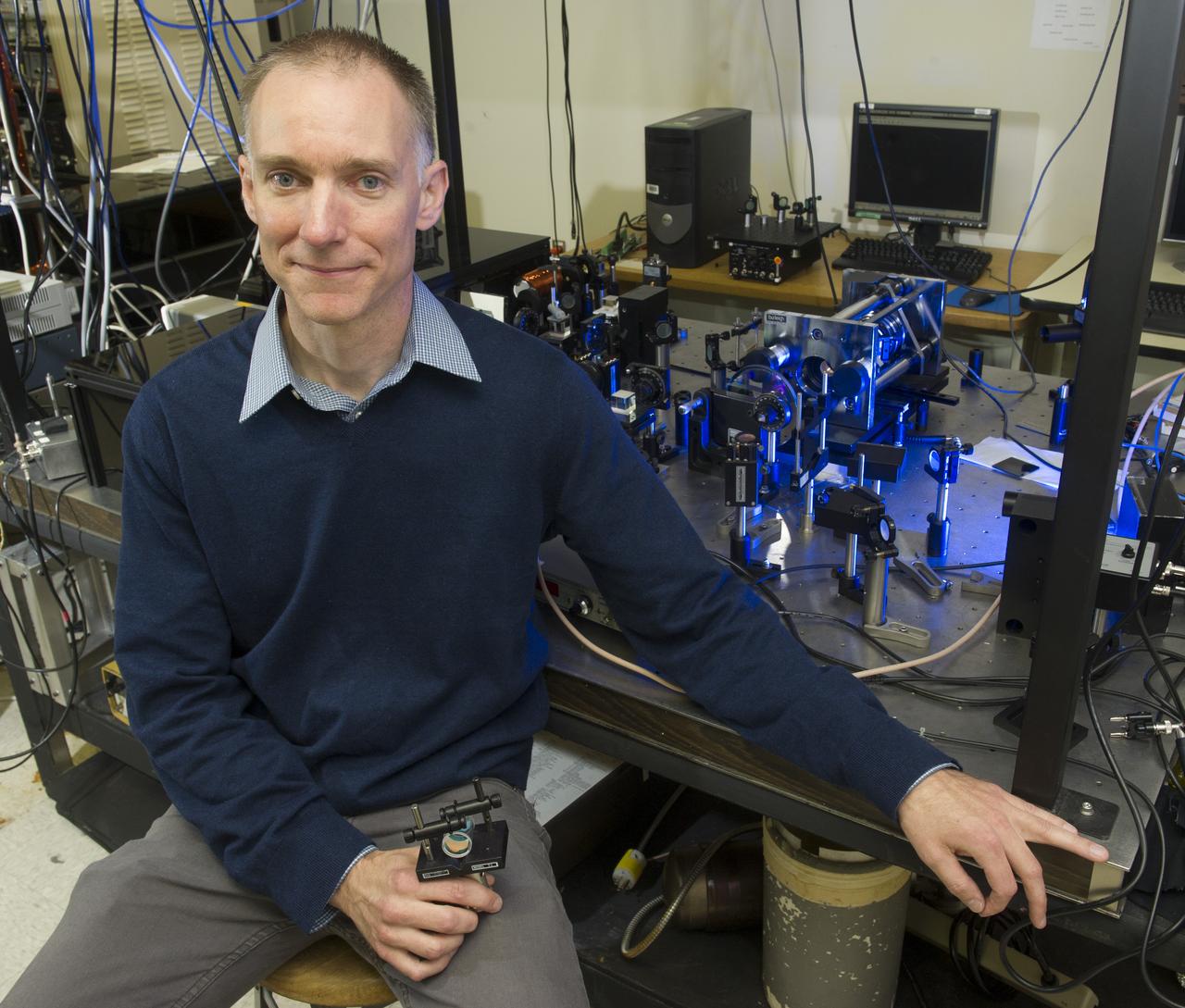 NASA RESEARCHER DR. DAVID SMITH AT NASA’S MARSHALL SPACE FLIGHT CENTER IN HUNTSVILLE, ALA., IS LEADING A THREE-YEAR PROJECT TO REVOLUTIONIZE IN-FLIGHT NAVIGATION SYSTEMS FOR SPACE VEHICLES AND MILITARY AND COMMERCIAL VEHICLES. SMITH AND HIS TEAM SEEK TO REFINE THE HIGHLY SENSITIVE OPTICAL GYROSCOPES THAT DRIVE SPACE VEHICLES’ INERTIAL GUIDANCE SYSTEMS – DELIVERING GYROSCOPES AT LEAST 1,000 TIMES MORE SENSITIVE THAN CURRENT SYSTEMS. 