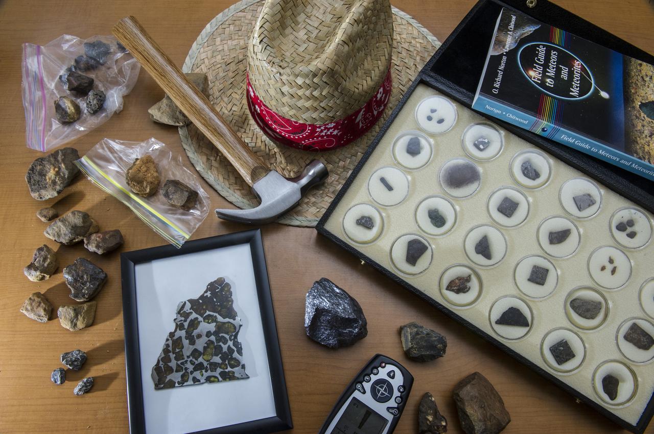 POSSIBLE METEORITE SAMPLES COLLECTED ON RECENT FIELD TRIP TO BANKHEAD NATIONAL FOREST, ALABAMA