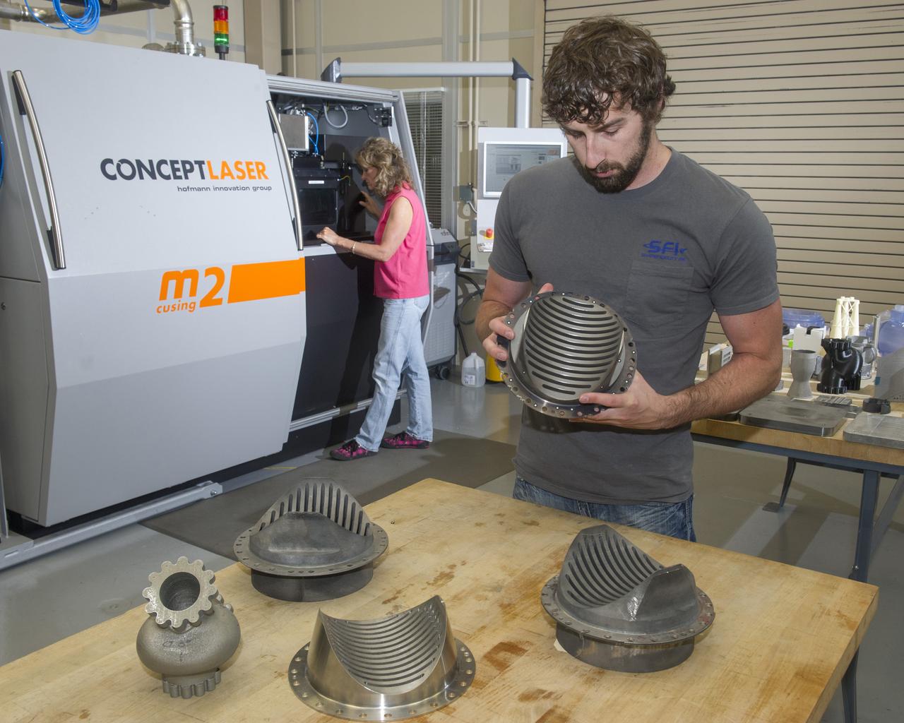 BRENT COLE, EM 42 STRUCTURED LIGHT SCANNING LEAD IN MSFC 3D PRINTING FACILITY