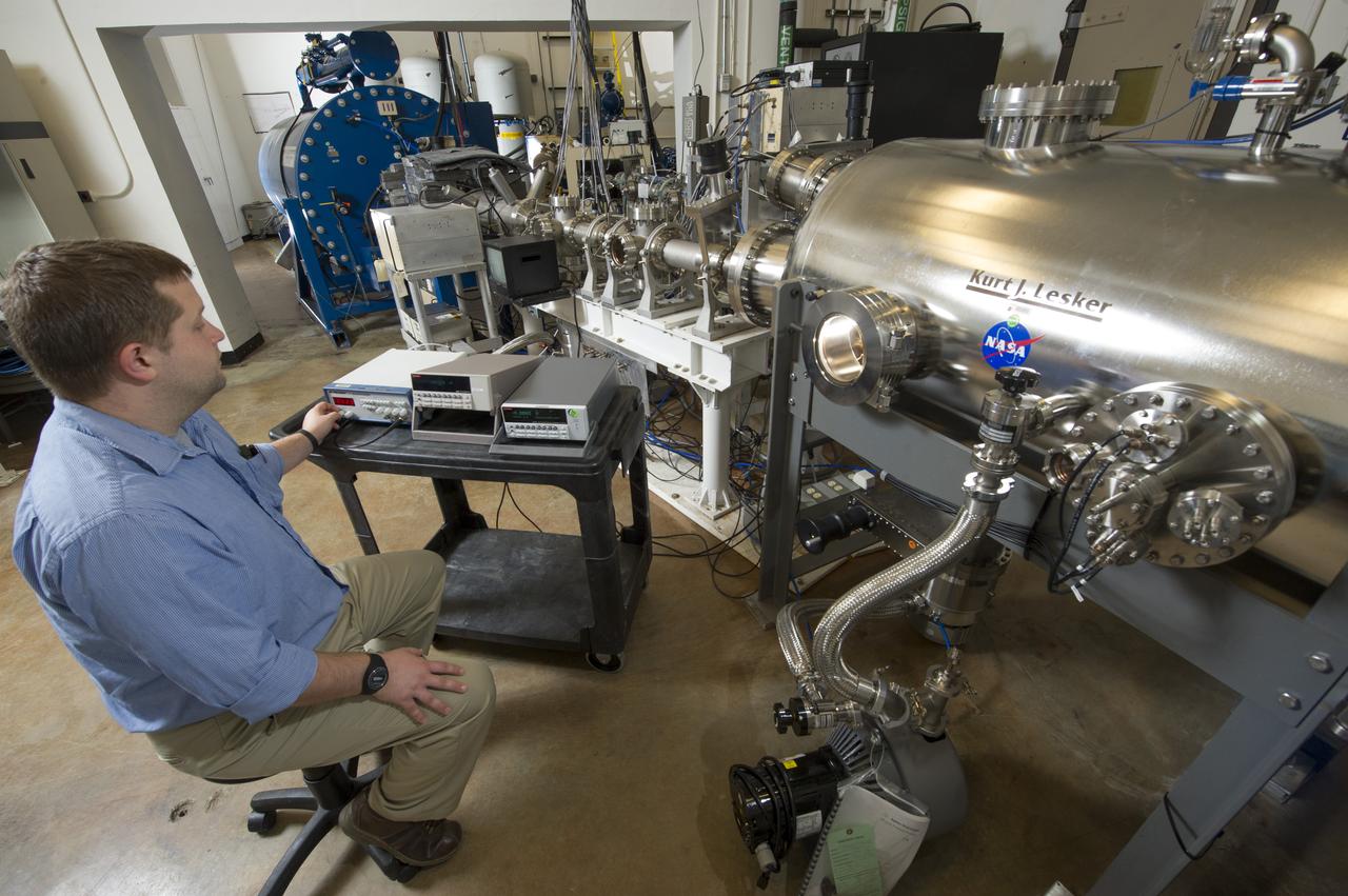 COMBINED ENVIRONMENTAL EFFECTS FACILITY (PELLETRON PARTICLE ACCELERATOR FOR RADIATION EXPOSURES) BRANDON PHILLIPS