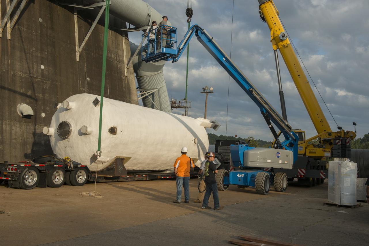 BOEING HIGH CAPACITY FUEL TANK BEING READIED FOR PLACEMENT ON WEST TEST AREA TEST STAND IN ANTICIPATION OF FURTHER TESTING.