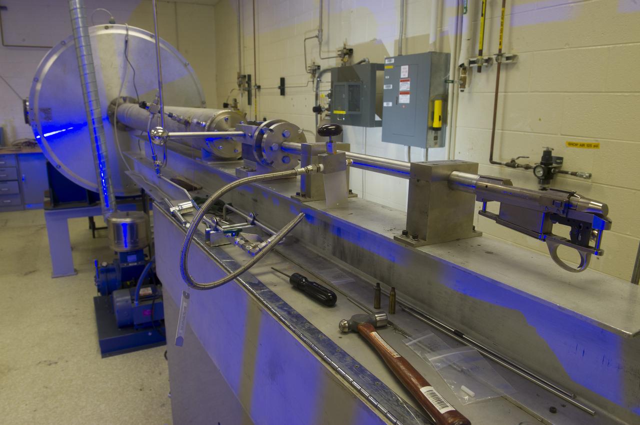 MICROLIGHT GAS GUN (MLGG), BLDG 4711