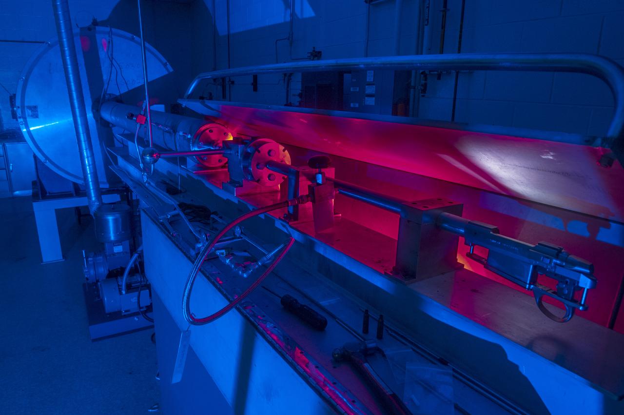 MICROLIGHT GAS GUN (MLGG), BLDG 4711