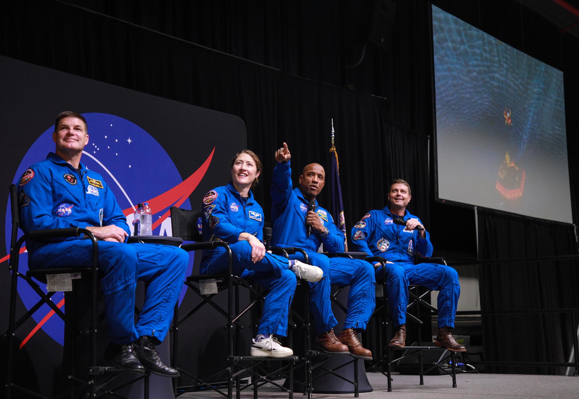 Artemis II Crew Visits Marshall