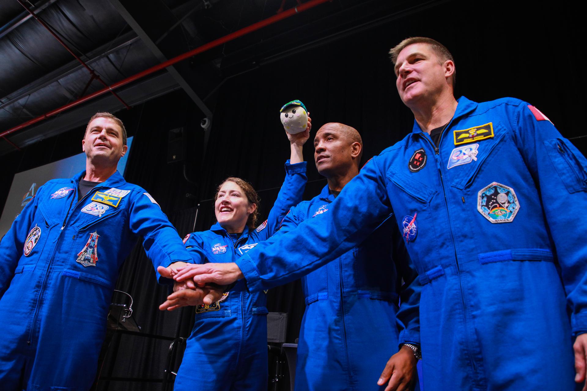 Artemis II Crew Visits Marshall
