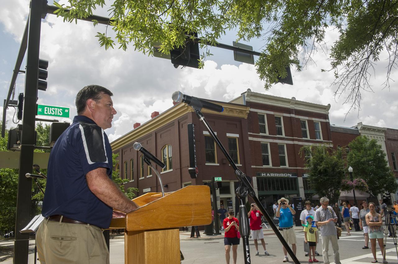 PATRICK SCHEUERMANN MAKES OPENING REMARKS AT NASA DAY ON THE SQUARE EVENT