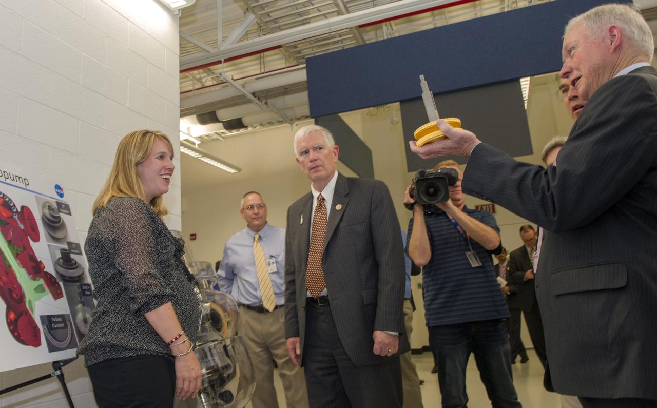 JEFF SESSIONS AND MO BROOKS TOUR MSFC PROPULSION DEVELOPMEN RESEARCH LAB