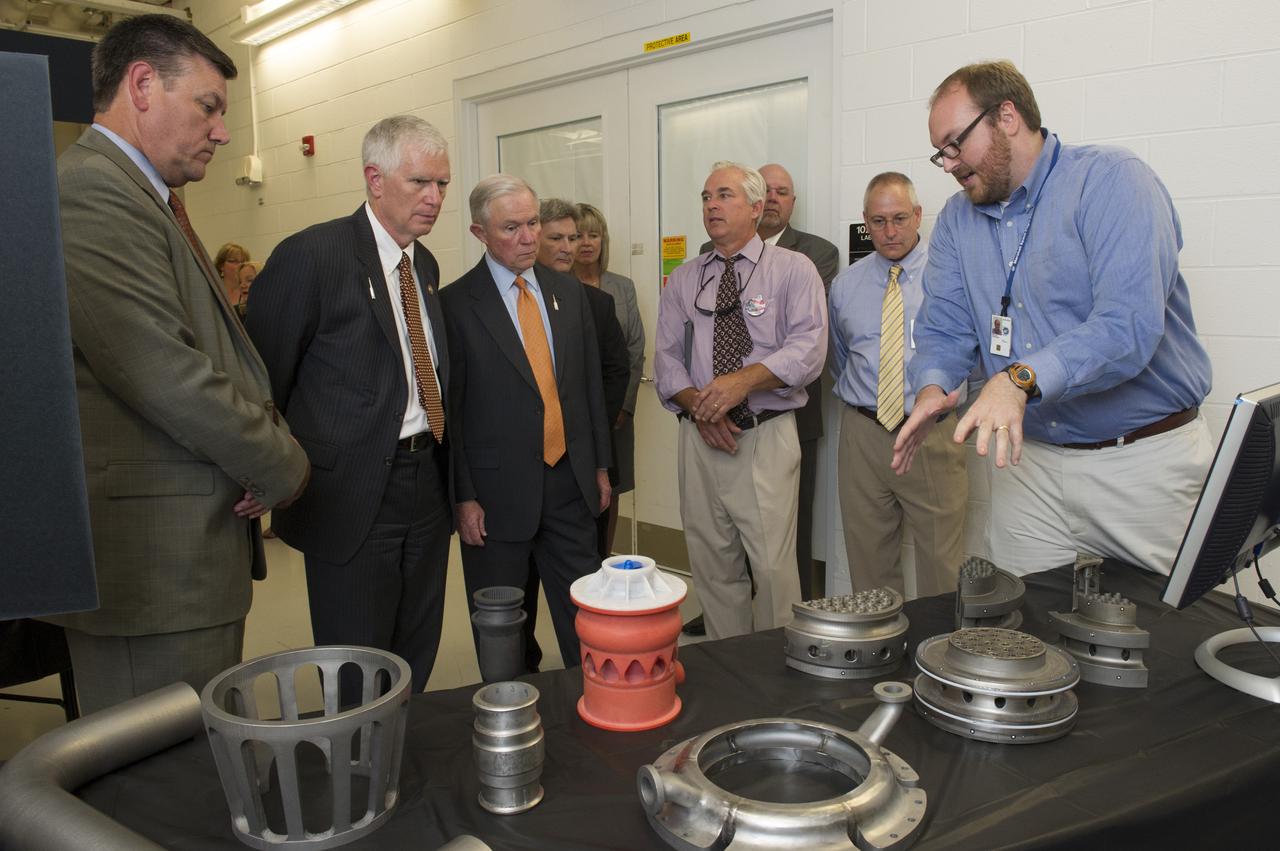 JEFF SESSIONS AND MO BROOKS TOUR MSFC PROPULSION DEVELOPMEN RESEARCH LAB