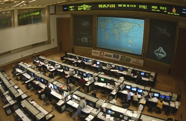 Expedition 7 Onboard