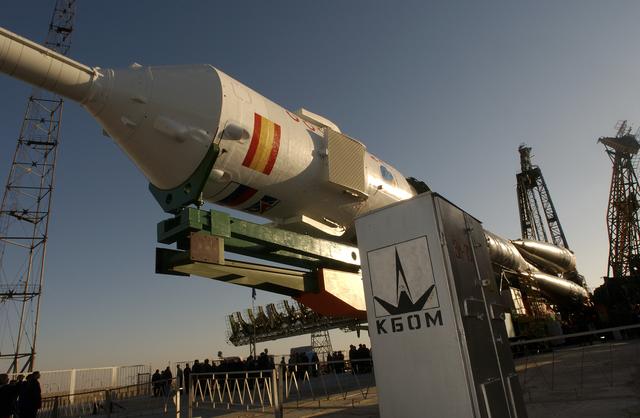 NASA image: Expedition 8 Soyuz Transport