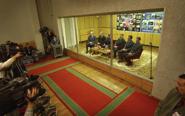 NASA image: Expedition 8 Certification