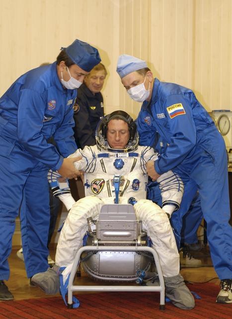 NASA image: Expedition 8 Launch Day