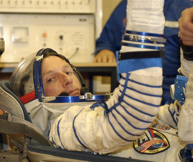 NASA image: Expedition 8 Launch Day