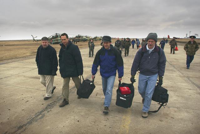 NASA image: Expedition 7 Landing