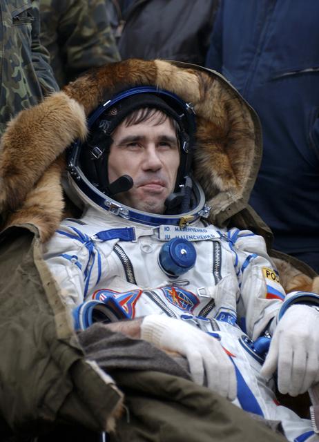 NASA image: Expedition 7 Landing