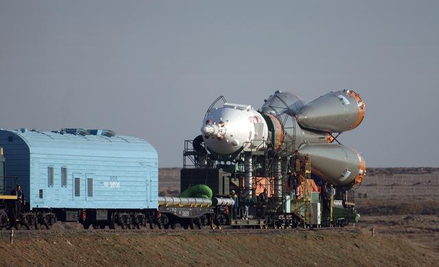 NASA image: Expedition 9 Soyuz Rollout