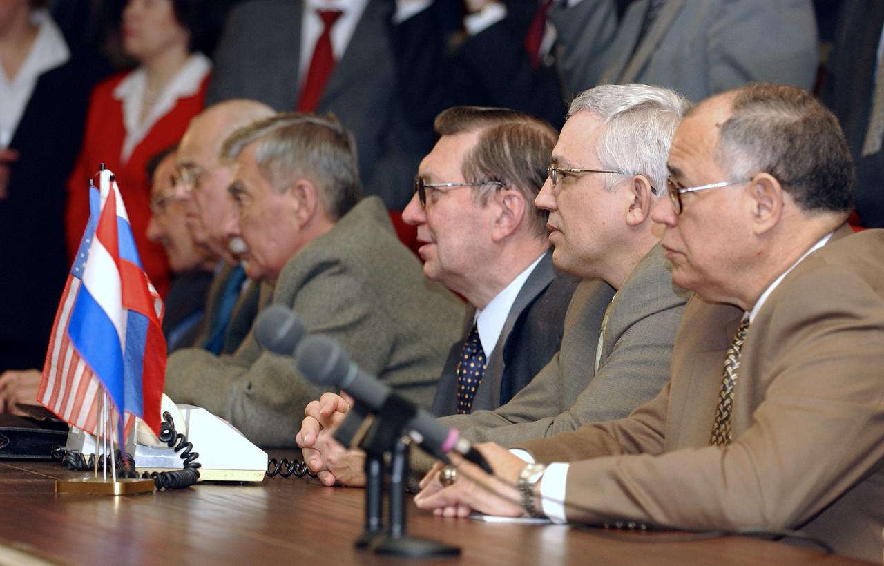 NASA Deputy Administrator Fred Gregory, far right, and Russian Federal Space Agency Deputy General-Director Nikolai Moiseev, second from right, answer questions from reporters along with other Russian space officials at a news conference, Wednesday, April 21, 2004, at the Russian Mission Control Center outside Moscow following the docking of the Expedition 9 crew and a European Space Agency astronaut to the International Space Station in a Russian Soyuz spacecraft.  Photo Credit: (NASA/Bill Ingalls)