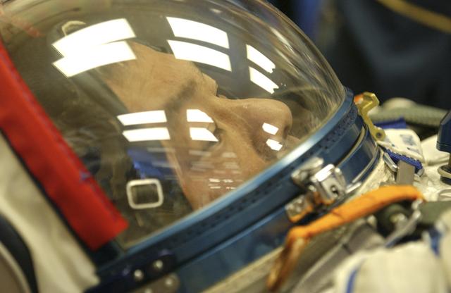 NASA image: Expedition 10 Preflight