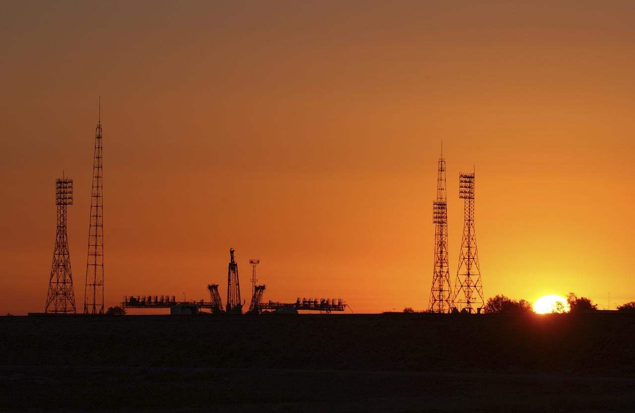 The Soyuz launch pad a half hour before the arrival of the Soyuz rocket.  The Soyuz TMA-5 vehicle rolled to its launch pad at the Baikonur Cosmodrome in Kazakhstan, Tuesday, October 12, 2004, in preparation for its launch October 14 to send Expedition 10 Commander and NASA Science Officer Leroy Chiao, Flight Engineer and Soyuz Commander Salizhan Sharipov and Russian Space Forces cosmonaut Yuri Shargin to the International Space Station.  Chiao and Sharipov will replace the Expedition 9 crew of Gennady Padalka and Mike Fincke, while Shargin will conduct eight days of scientific experiments.  He will return to earth with the Expedition 9 crew October 24.  Photo Credit: (NASA/Bill Ingalls)
