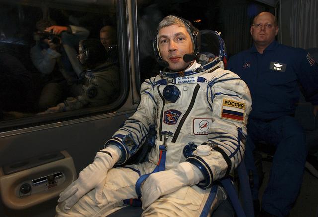 NASA image: Expedition 10 Preflight