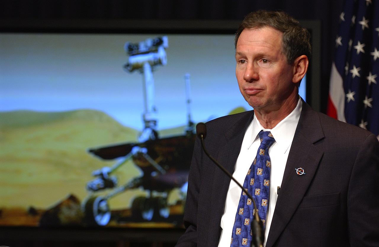 NASA Administrator Michael Griffin delivers remarks during a NASA Update program at NASA Headquarters, Thursday, April 14, 2005, in Washington after being sworn in earlier that morning as NASA's 11th Administrator.  Photo Credit: (NASA/Renee Bouchard)