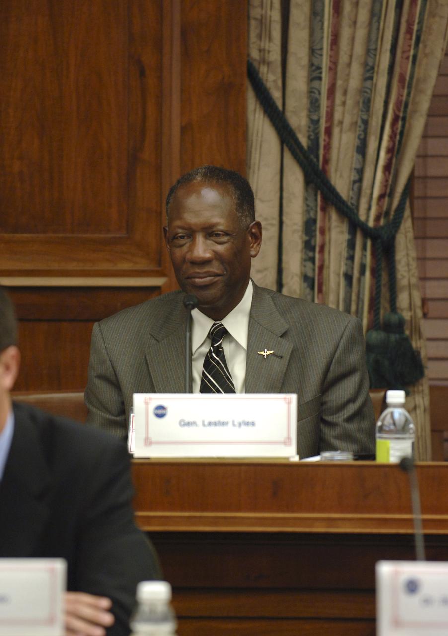 General Lester L. Lyles, USAF (Ret.) NASA Advisory Council member, listens during a meeting of the council at the Rayburn House Office Building, Tuesday, Nov. 29, 2005, in Washington.  Photo Credit: (NASA/Bill Ingalls)