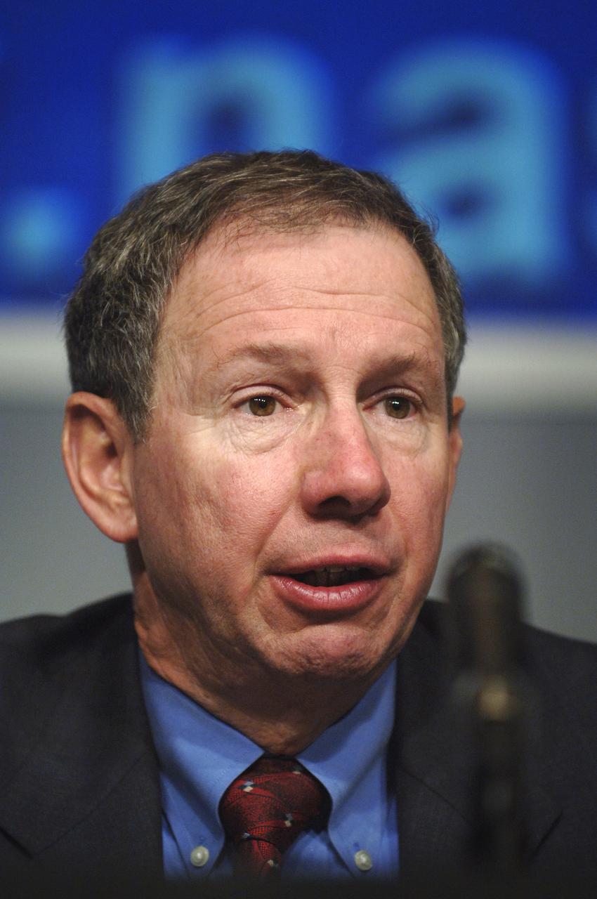 NASA Administrator Michael Griffin outlines the President's budget for fiscal year 2007 during a news conference, Monday, Feb. 6, 2006, at NASA Headquarters in Washington.  Griffin was joined by the heads of NASA's four mission directorates to explain how the proposed $16.8 billion dollar budget supports the Vision for Space Exploration.  The budget represents a 3.2% increase above the fiscal year 2006 appropriated budget.  Photo Credit: (NASA/Bill Ingalls)