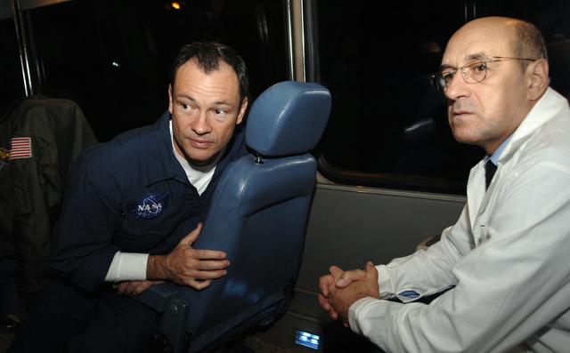 NASA image: Expedition 14 Preflight