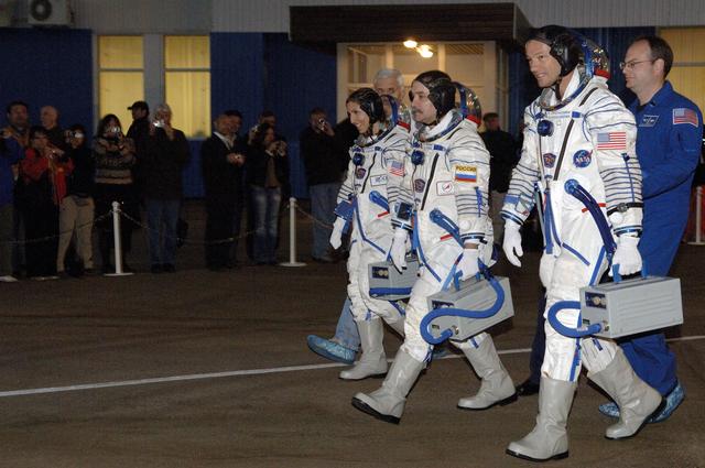 Expedition 14 Preflight