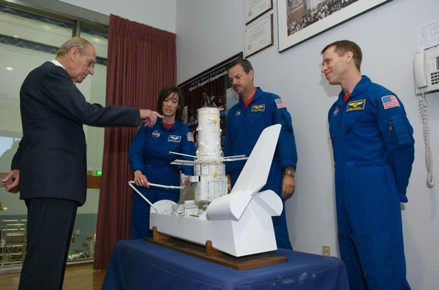 NASA image: Goddard Queen Visit