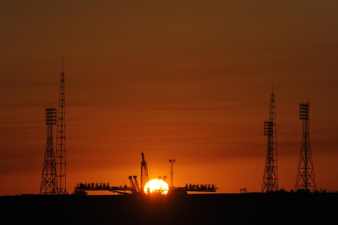 The Soyuz launch pad is seen prior to the rollout of the Soyuz TMA-13 spacecraft at the Baikonur Cosmodrome in Kazakhstan, Friday, Oct. 10, 2008.  The Soyuz is scheduled to launch to the International Space Station Oct. 12 with Expedition 18 Commander Michael Fincke, Flight Engineer Yuri V. Lonchakov and American spaceflight participant Richard Garriott.  The three crew members will dock their Soyuz to the International Space Station on Oct. 14. Fincke and Lonchakov will spend six months on the station, while Garriott will return to Earth Oct. 24 with two of the Expedition 17 crew members currently on the International Space Station.  Photo Credit: (NASA/Bill Ingalls)