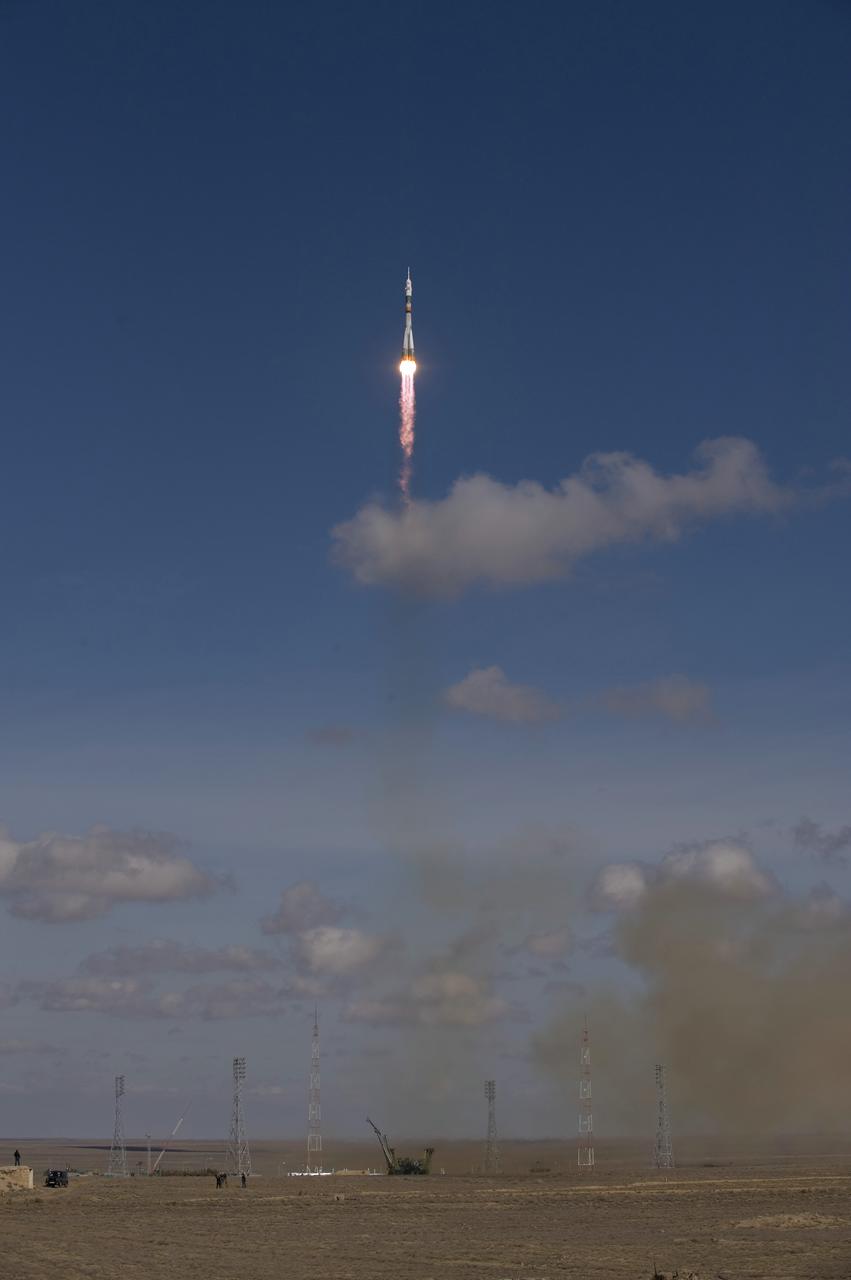 The Soyuz TMA-13 spacecraft launches carrying Expedition 18 Commander Michael Fincke, Flight Engineer Yuri V. Lonchakov and American spaceflight participant Richard Garriott, Sunday, Oct. 12, 2008, from the Baikonur Cosmodrome in Kazakhstan. The three crew members are scheduled to dock with the International Space Station on Oct. 14. Fincke and Lonchakov will spend six months on the station, while Garriott will return to Earth Oct. 24 with two of the Expedition 17 crew members currently on the International Space Station. Photo Credit: (NASA/Bill Ingalls)