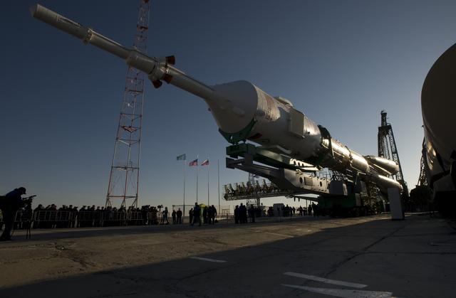NASA image: Expedition 19 Soyuz Erection